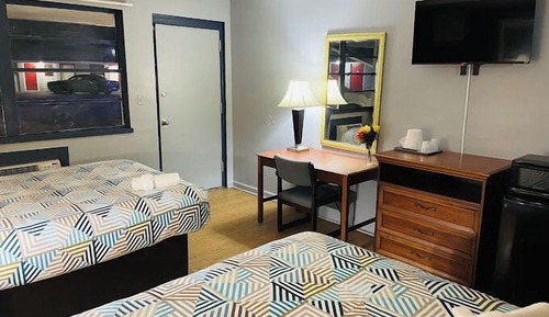 Room, 2 Queen Beds, Smoking