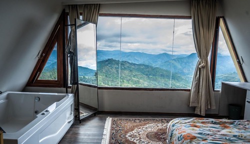 ARSH- HEXAGONAL (Duplex Cabin with Couple Jacuzzi and A/c)