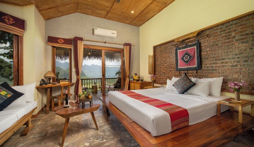 Deluxe Room, 1 Queen Bed with Sofa bed, Balcony, Mountain View