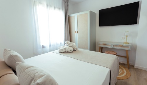 Quintuple Room (Paradise Island Pool View Lodge(2+3)