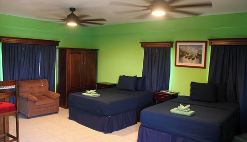 Deluxe Quadruple Room
