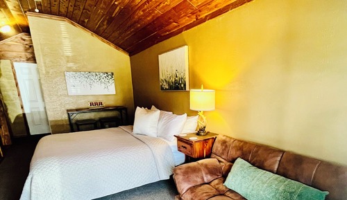 Cabin, 1 King Bed