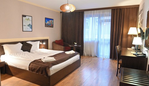 Deluxe Double or Twin Room, Balcony, Mountain View