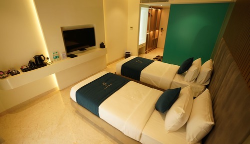 Deluxe Double Room, Balcony, City View