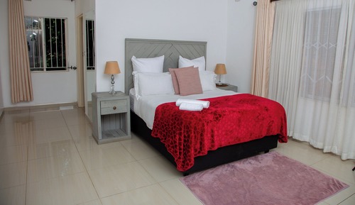 Deluxe Double Room, Garden View