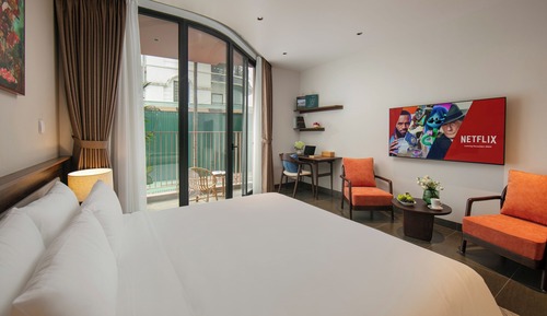 Studio With Balcony