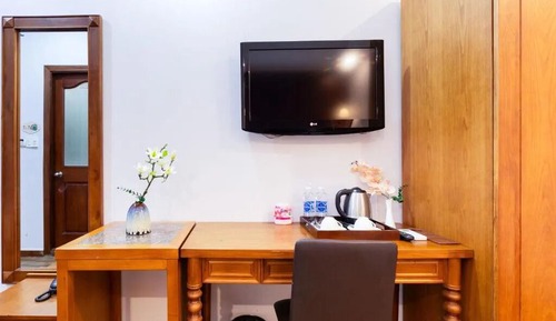 Club Double Room, 1 Queen Bed, Garden View