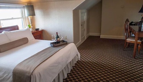 Economy Room