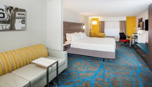 Suite, 1 King Bed, Accessible (Mobility)