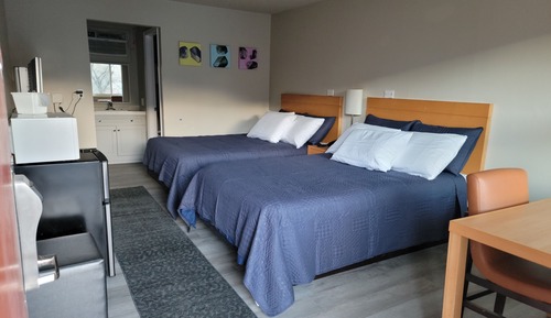Standard Room, 2 Double Beds, Non Smoking