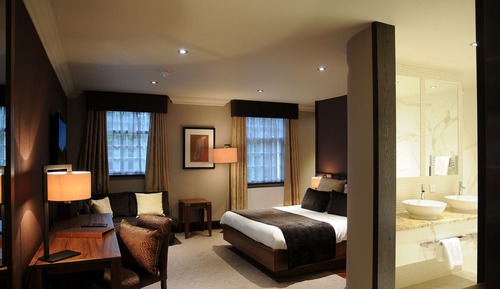 Junior Suite- Argyll