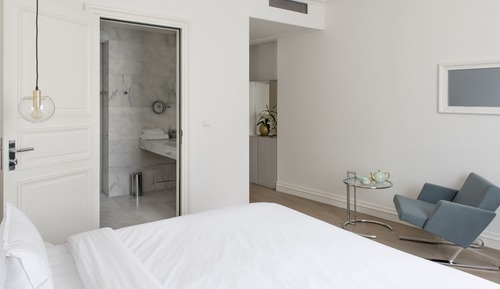 Standard Room, 1 King Bed