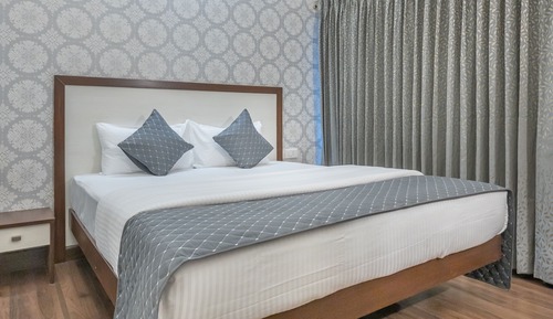 Standard Studio, 1 Queen Bed