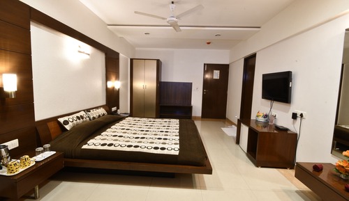 Deluxe Room, 1 King Bed