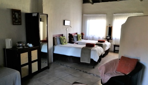 Superior Twin Room