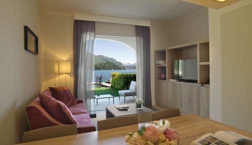 Room (Triplex Maisonnette)