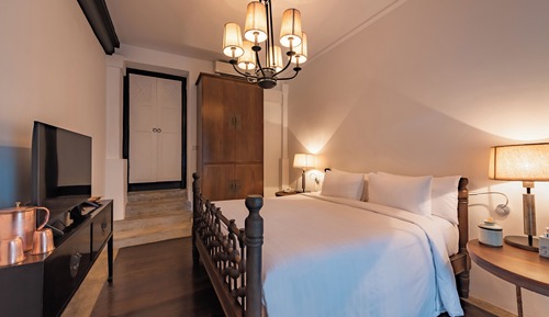 Labrador Suite