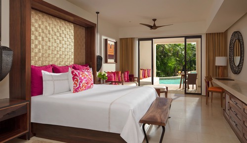 Preferred Club Junior Suite Swim Out King