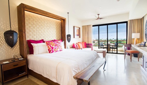 Junior Suite Ocean View King