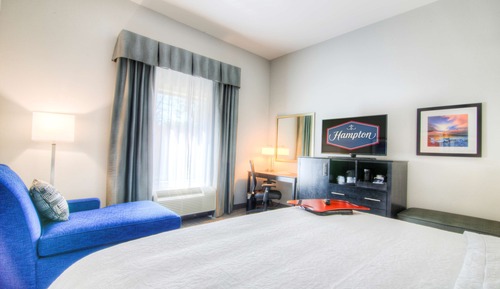 King, Room, 1 King Bed, Non Smoking, Refrigerator & Microwave