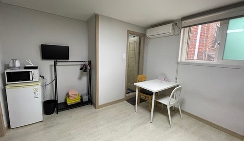 Family Room, Private Bathroom
