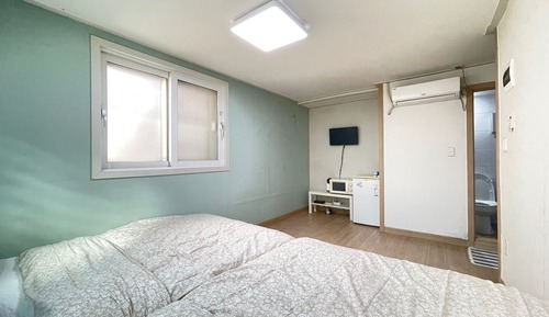 Basic Quadruple Room, 2 Double Beds