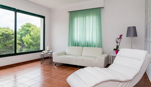 Suite, Sea View