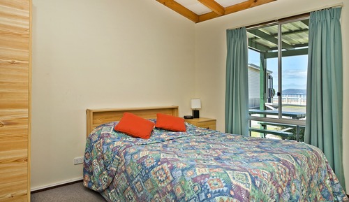 Comfort Chalet, 2 Bedrooms, Kitchen
