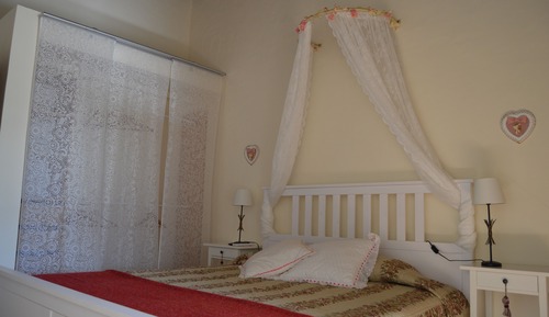 House, 2 Bedrooms