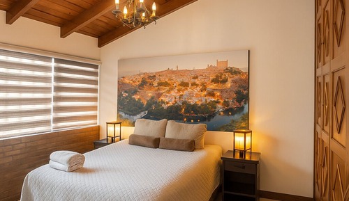 Standard Double Room, Shared Bathroom