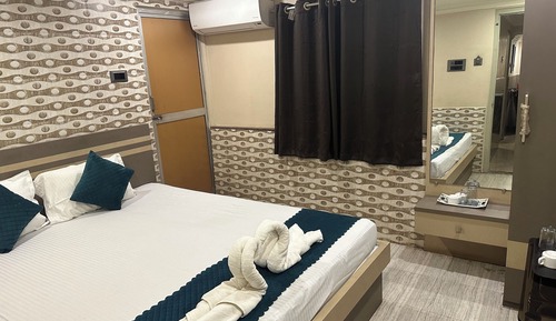 Deluxe Twin Room, City View