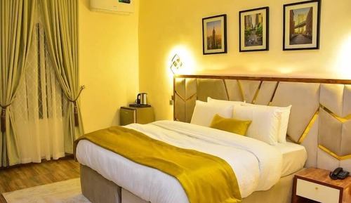 Deluxe Room, City View