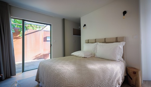 Suite, Balcony, Vineyard View