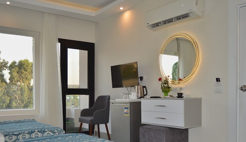 Royal Room