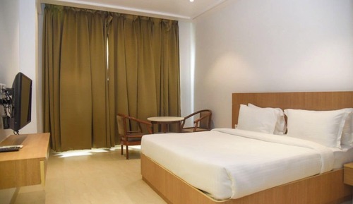 Superior Room, Private Bathroom, City View
