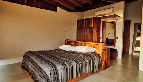 Deluxe Room, 1 King Bed with Sofa bed, Non Smoking (Hideaway)