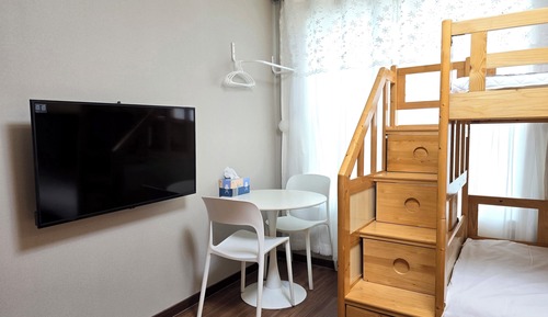 Standard Quadruple Room, Multiple Beds, Non Smoking (non-Korean nationals only)