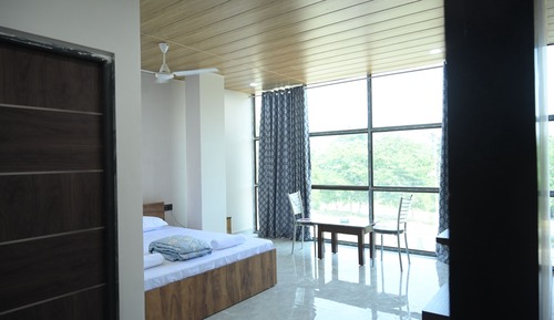 Deluxe Double or Twin Room, Hill View