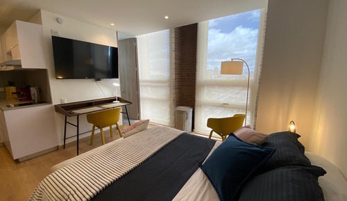 Business Apartment, 1 Queen Bed, Kitchen