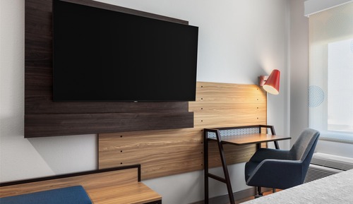 Room, 2 Queen Beds, Accessible, Bathtub (Mobility & Hearing)