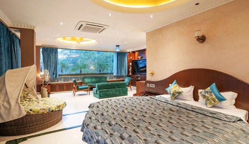 Presidential Suite