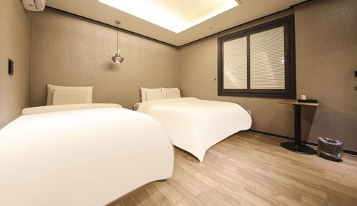 Business Twin Room
