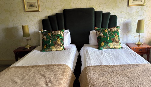 Classic Double or Twin Room, Garden View