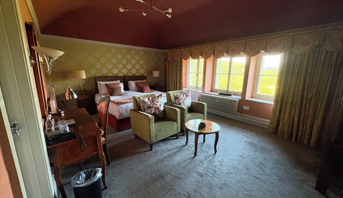 Deluxe Double or Twin Room, Valley View