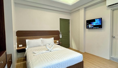 Superior Room, 1 Queen Bed with Sofa bed