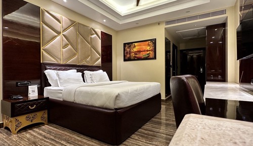 Deluxe Room, City View