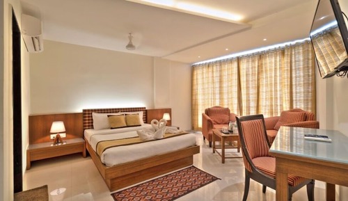 Luxury Room, Pool View