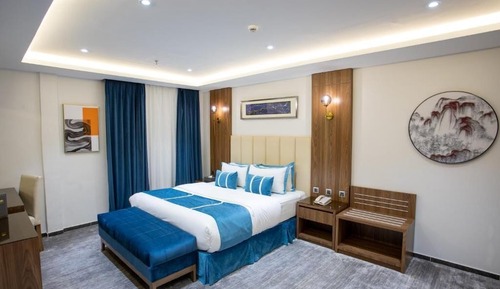 Junior Suite, City View