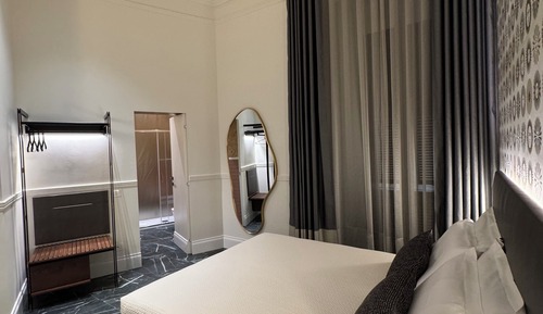 Comfort Room