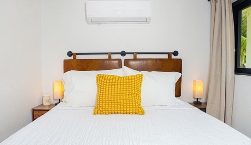 Economy Suite, 1 Queen Bed, Kitchen, Garden View